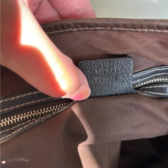 Authentic Gucci Pelham Shoulder Bag GG Canvas with COA - Picture 11 of 11